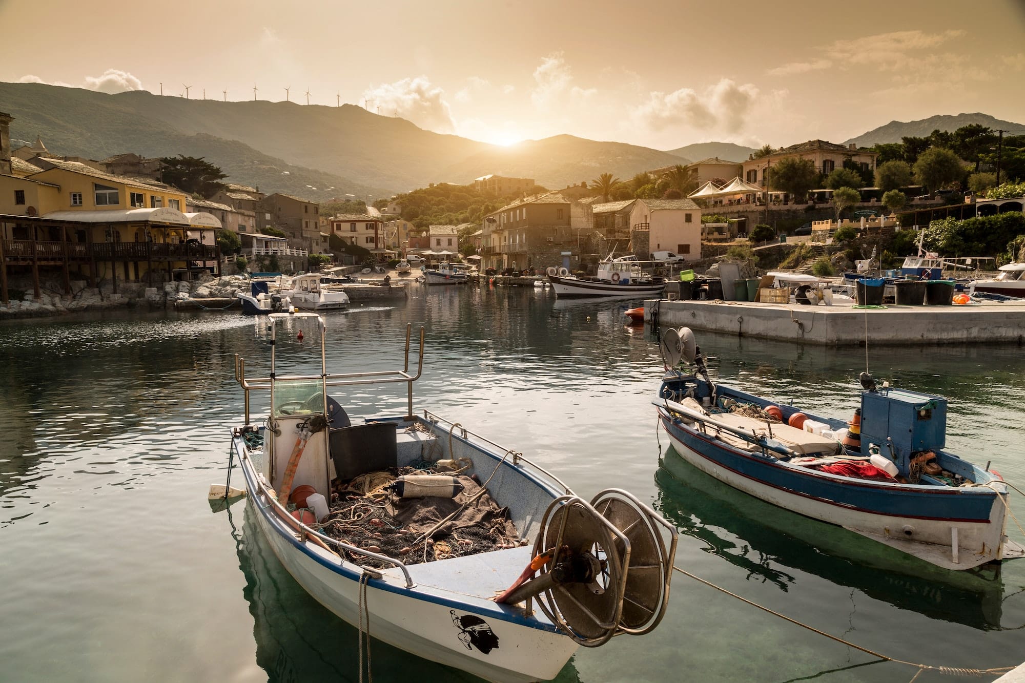 Les trésors naturels de la Corse : un voyage inoubliable entre mer et montagnes